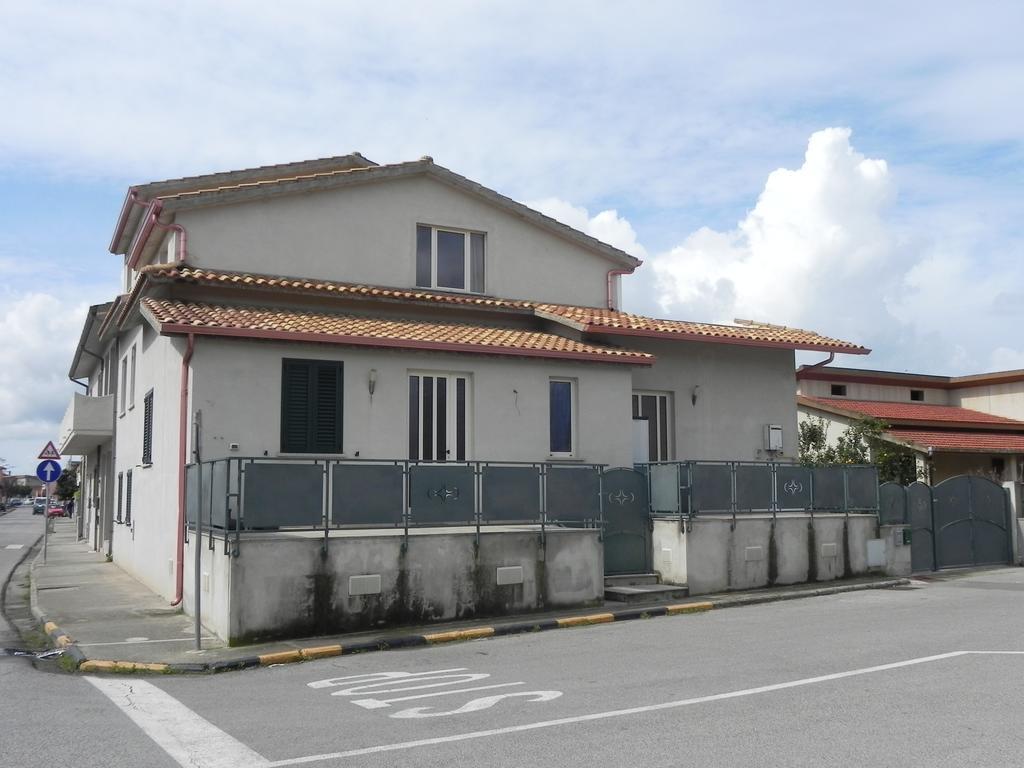 Apartamento Panta House San Giovanni Suèrgiu Exterior foto
