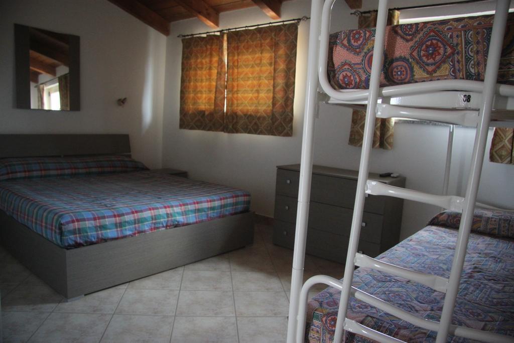 Apartamento Panta House San Giovanni Suèrgiu Exterior foto